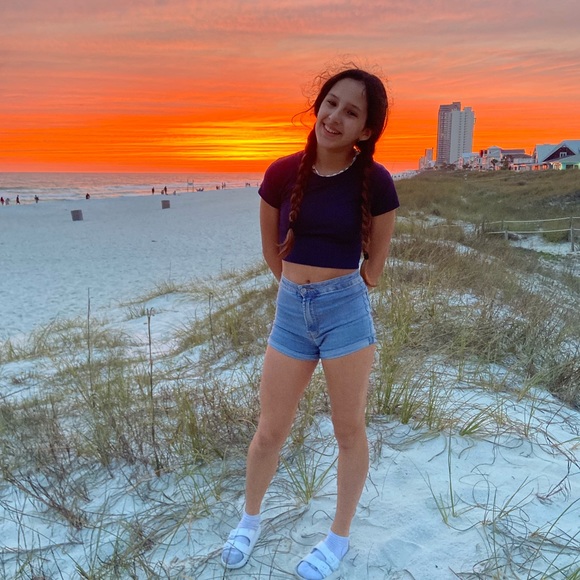 Meet your Posher, Diana - Picture 1 of 1